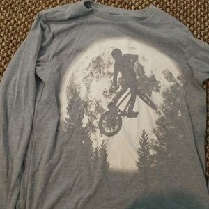 Long sleeve graphic Tee